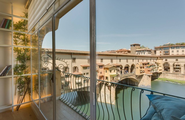 Ponte Vecchio Balcony