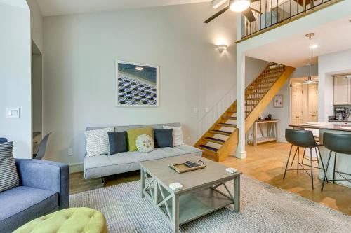 Pool Access Idyllic Sea Pines Gem, Walk to Beach