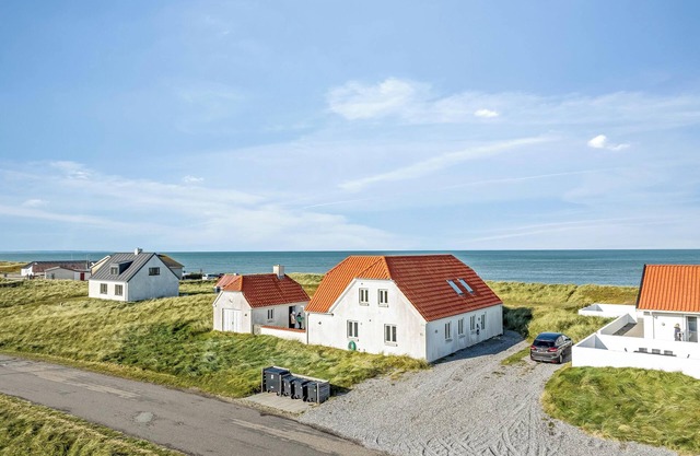 Pool and activity house with a fantastic view of the North Sea.