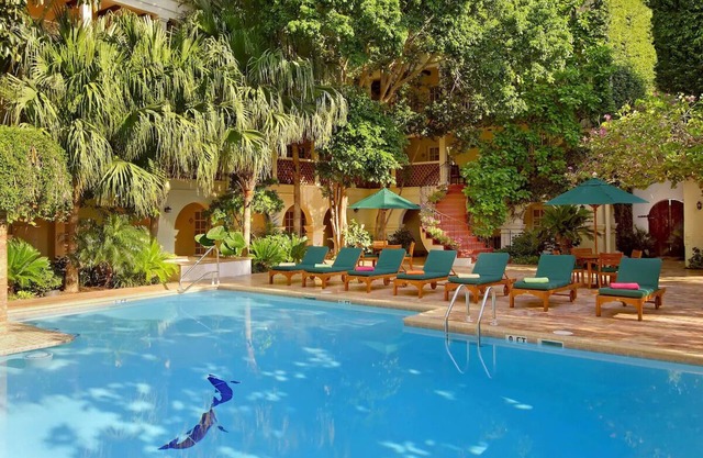 Pool & Gym Access | Stylish Stay Near Historic Spots & Dining Options | 4 Units