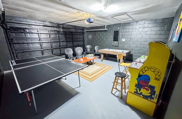 Pool Home With Games Room & South Facing Pool