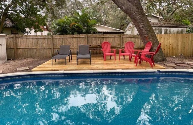 Pool home with large yard, close to beaches