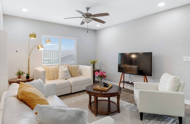Pool, Hot Tub & Outdoor Lounge | Near Beaches, Balboa Park & Downtown | Leyla