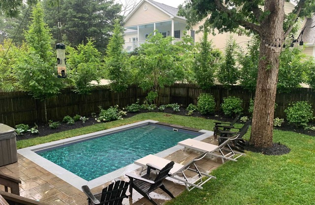 Pool & Hot Tub, Pets, LINENS/TOWELS too!