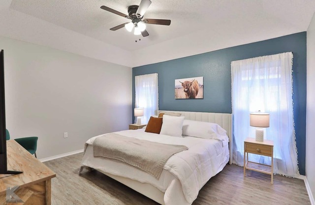 POOL house 6 min to ACU/Airport