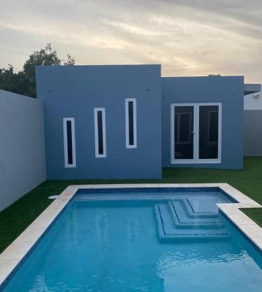 Pool house