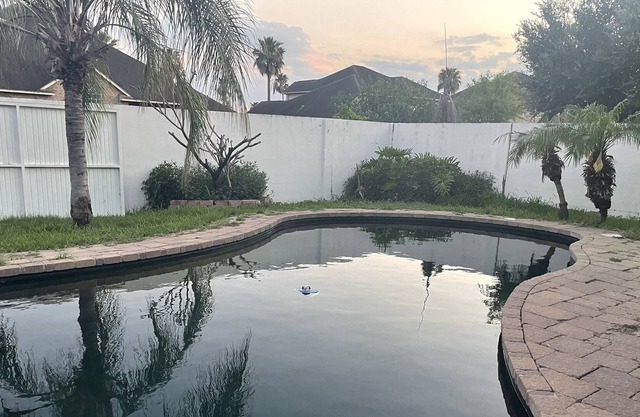 pool house