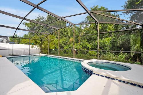 Pool House with Game Room Close to Disney