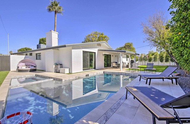 Pool, Jacuzzi & Fire Pit: Scottsdale Escape!