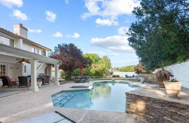 POOL/JACUZZI! Pet & Child-friendly!