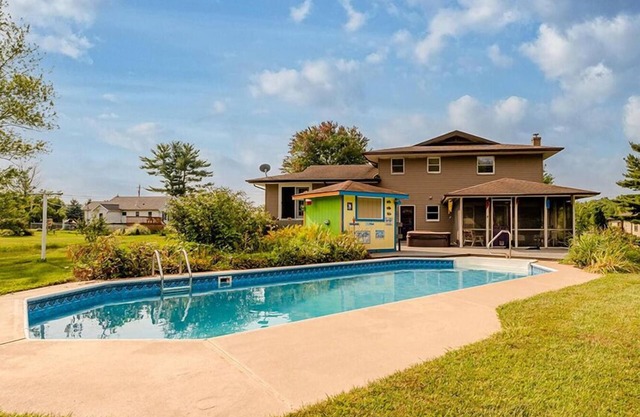 Pool & Pond Retreat | Hot Tub | 2 Acres