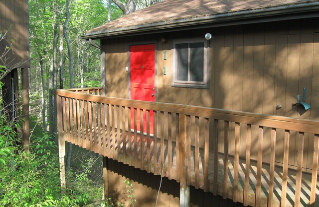 Precioso "Treehouse" Condominio de 2 dormitorios dentro del Parque Estatal Lake Cumberland