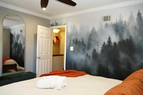 Pool Table, Heated Floors, Parking, Mins to DC