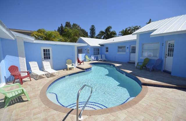 ¡PARA ESTRENAR! Lujo 1 Bed Villa # 2 PISCINA - caminar a la playa