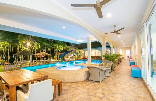 Pool Villa for Families and Party