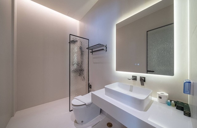Pool villa with slide karaoke kitchen