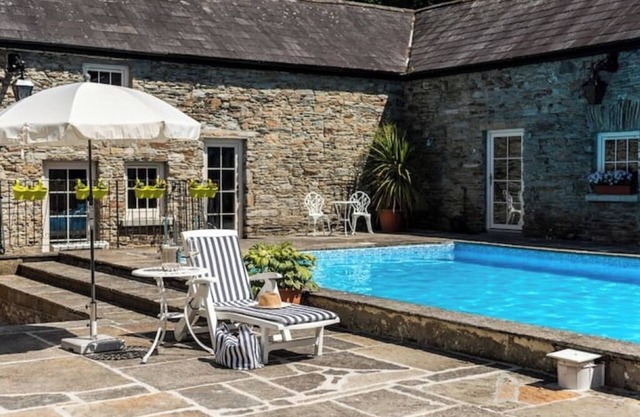 Poolside Apartment