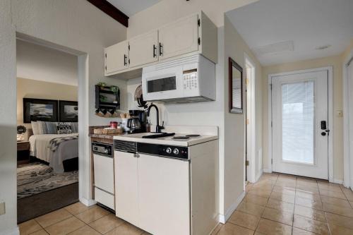 Poolside Retreat at Kimberling Crossing