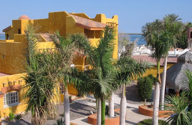 Villa junto a la piscina en el hermoso complejo