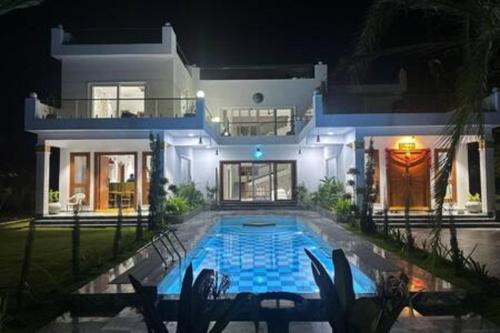 Poorna Farmhouse5BHKPoolJacuzziACLuxurious