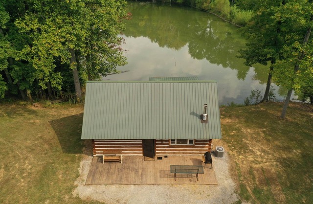 Poplar Lake Cabin, Welcome to our 4 Dixons Farms Poplar Lake Cabin