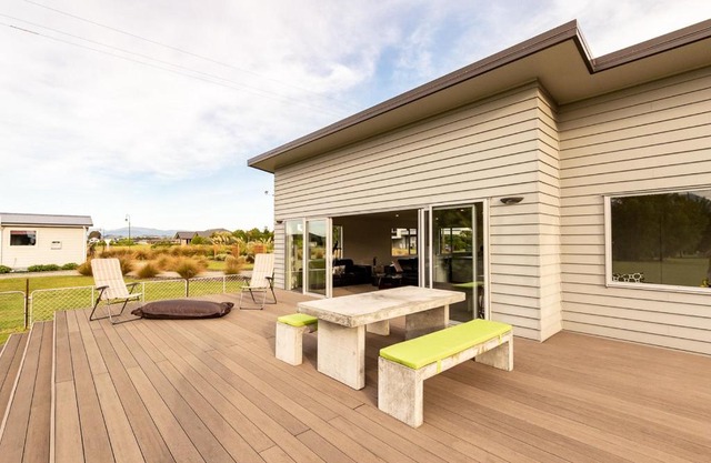 Poppa Pete's - Te Anau Holiday Home