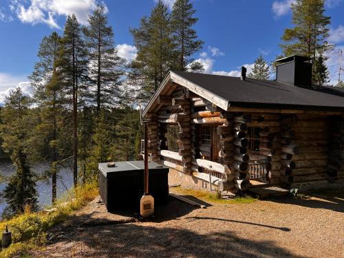 Porontima Lake House in Pure Rukatunturi Nature