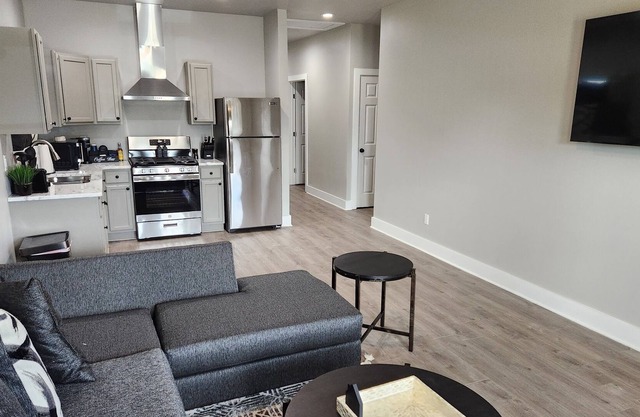 Port-City Premium Elegance 3 Bed/2 Bath Home