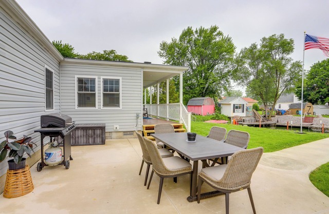 Port Clinton Vacation Rental w/ Boat Dock & Grill!