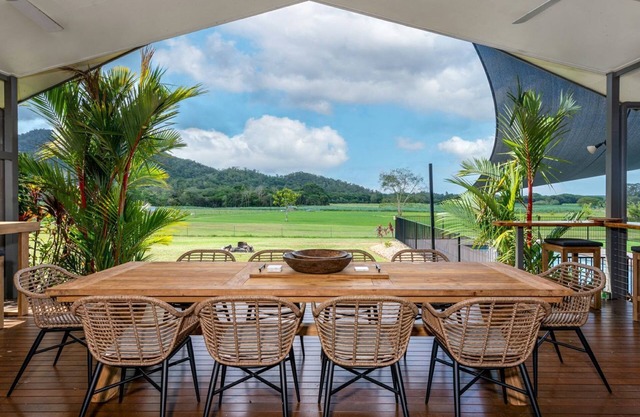 Port Douglas Valley Magic