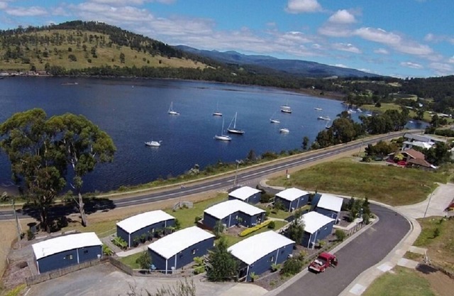 Port Huon Cottages