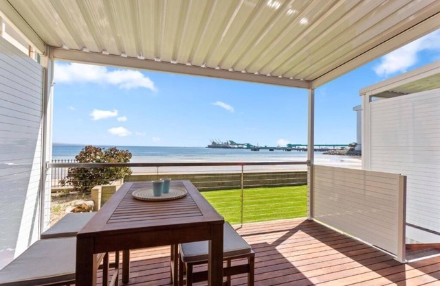 Port Lincoln Beach Front Apartments