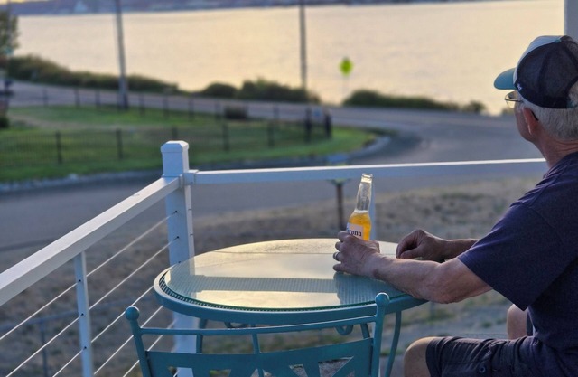 Port Orchard Water Lovers Dream Sinclair Inlet-Fully Furnished detached house