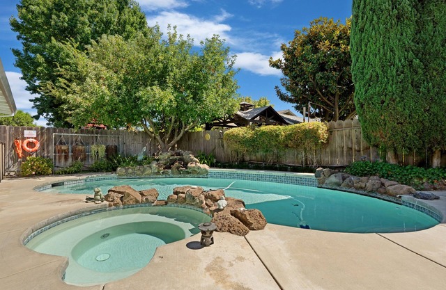 Port Place | Pool, Hot Tub, Fantastic Location!