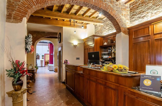 Porta Faenza Hotel