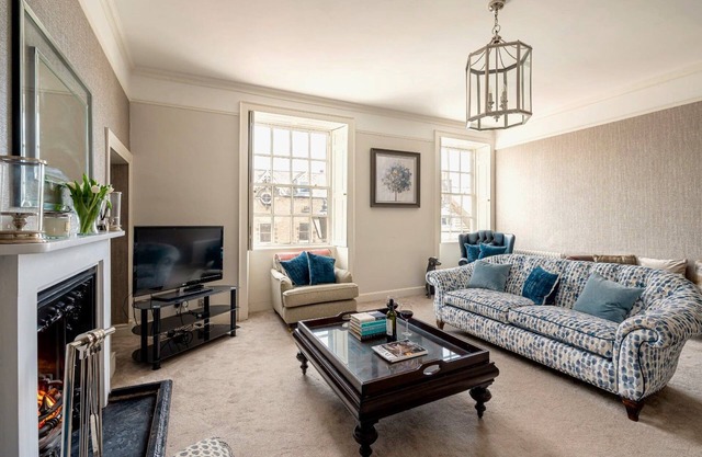 Porte House - a house that sleeps 6 guests in 3 bedrooms