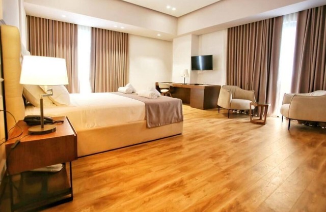 Portik Hotel