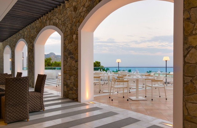 Porto Angeli Beach Resort – All Inclusive