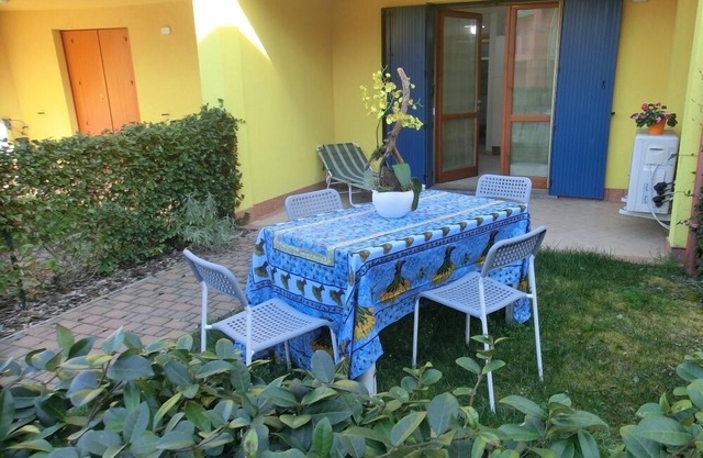 Porto Antico - Two-room apartment with garden