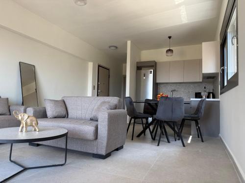 Poseidon 77B Luxury Residences