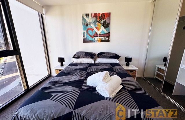 Posh in Phillip - 2bd 2bth Apt