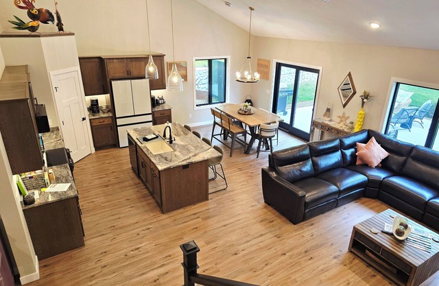 Posh Pelican House is guest favorite in quaint resort town of Breezy Point!