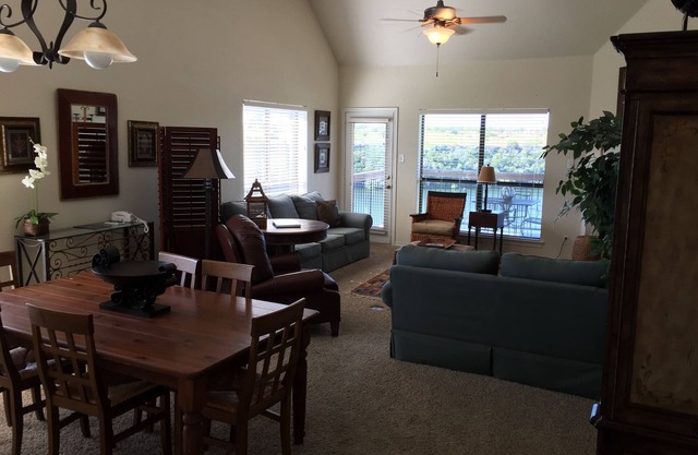 Lago Possum Kingdom, Grayford TX - Condominios The Cliffs Resort