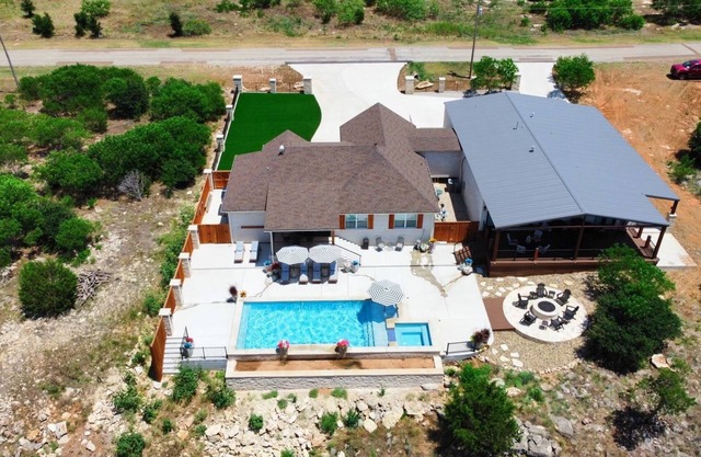 Possum Kingdom 6-bedroom/4-bath house w/pool & game room-PK Peaceful Perch