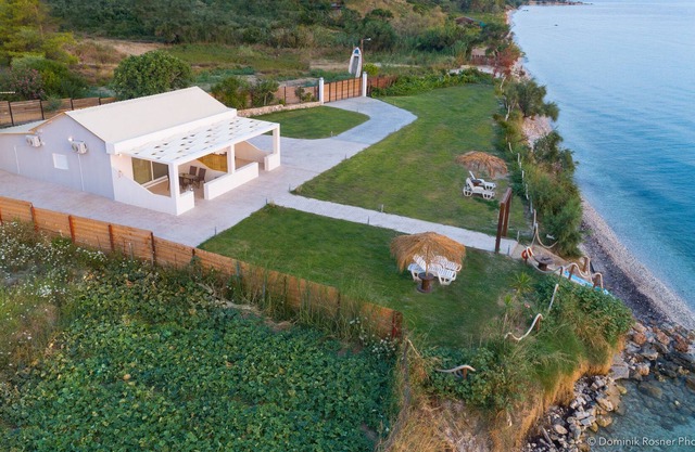 Apartamentos de lujo en la playa de Potamakia
