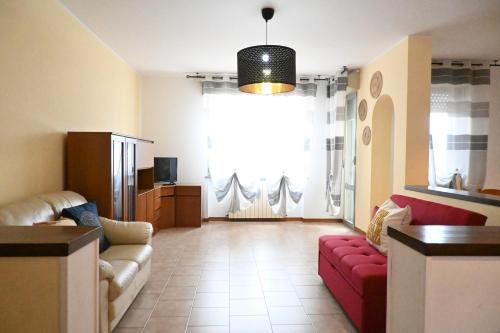PP05 - Porto Potenza, ampio trilocale vicino al mare