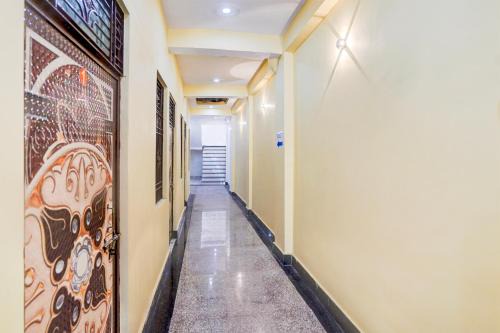 Pradhan Hotel