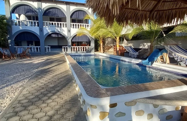Praga home beachfront with large pool