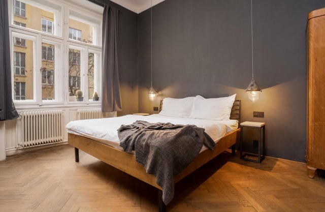 Prague Days - 2BDR - Bright Apartment - Quiet Area