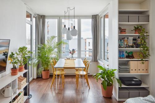 Prague Days - Bright Interior - Free Parking - Spacious Layout